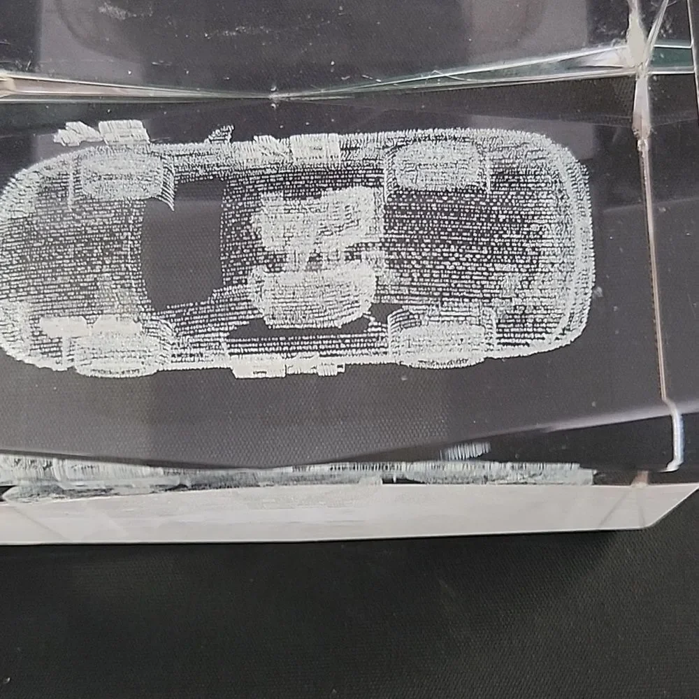 Jeff Gordon Paperweight - Picture 2 of 6